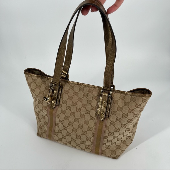 GUCCI JOLICOEUR Authentic Sherry Tote Bag with GUCCI Ball Charm keychain - Picture 3 of 16